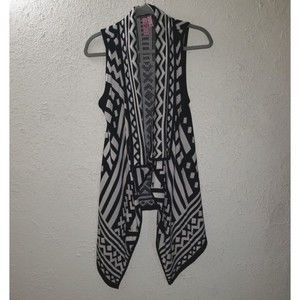 Dolled Up Sz S Black and White Aztec Boho Sleeveless Cardigan Sweater Long Knit